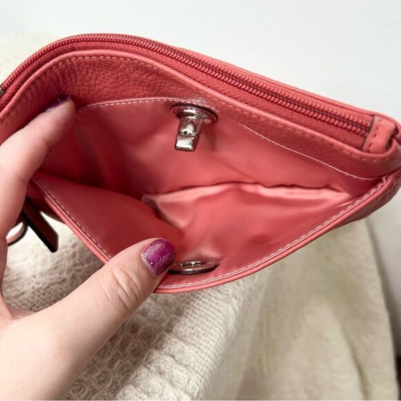 Coach Park Leather Medium Wristlet F49472 Sienna Coral - Picture 6 of 9